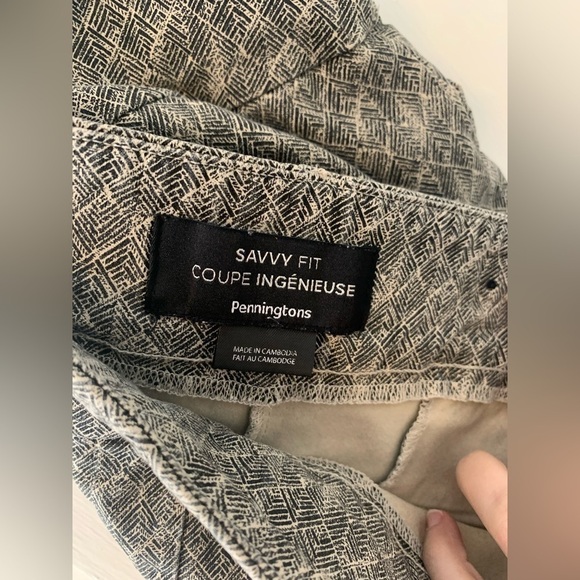 Pattern Capris - Picture 3 of 4